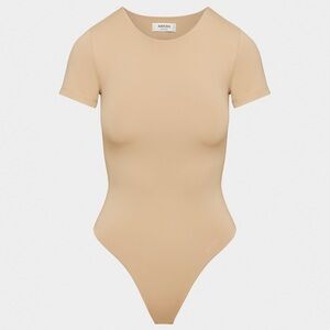NWT Aritzia Babaton Crew Bodysuit in Soft Tan